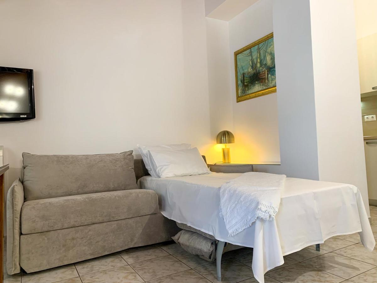 Rouchotas Apartments Аргостолион Экстерьер фото
